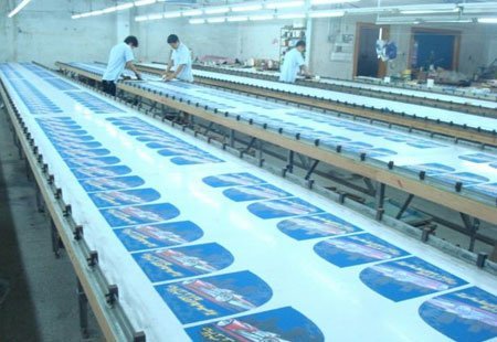 hand silk screen printing